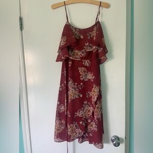 Size XS super cute dress from le chateau. Only worn once. Perfect for a wedding